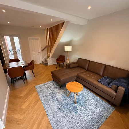 1 Agar St * يورك